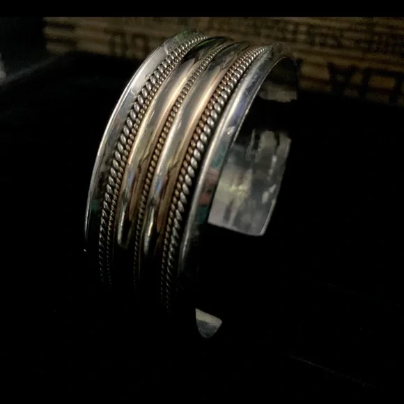 Vintage Signed Heavy Navajo Native American Twisted Rope Cuff Bracelet 7" - Picture 9 of 15